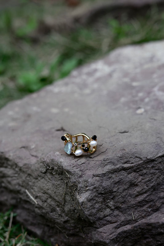 Wild Bloom · Stone Cluster Pearl Ring
