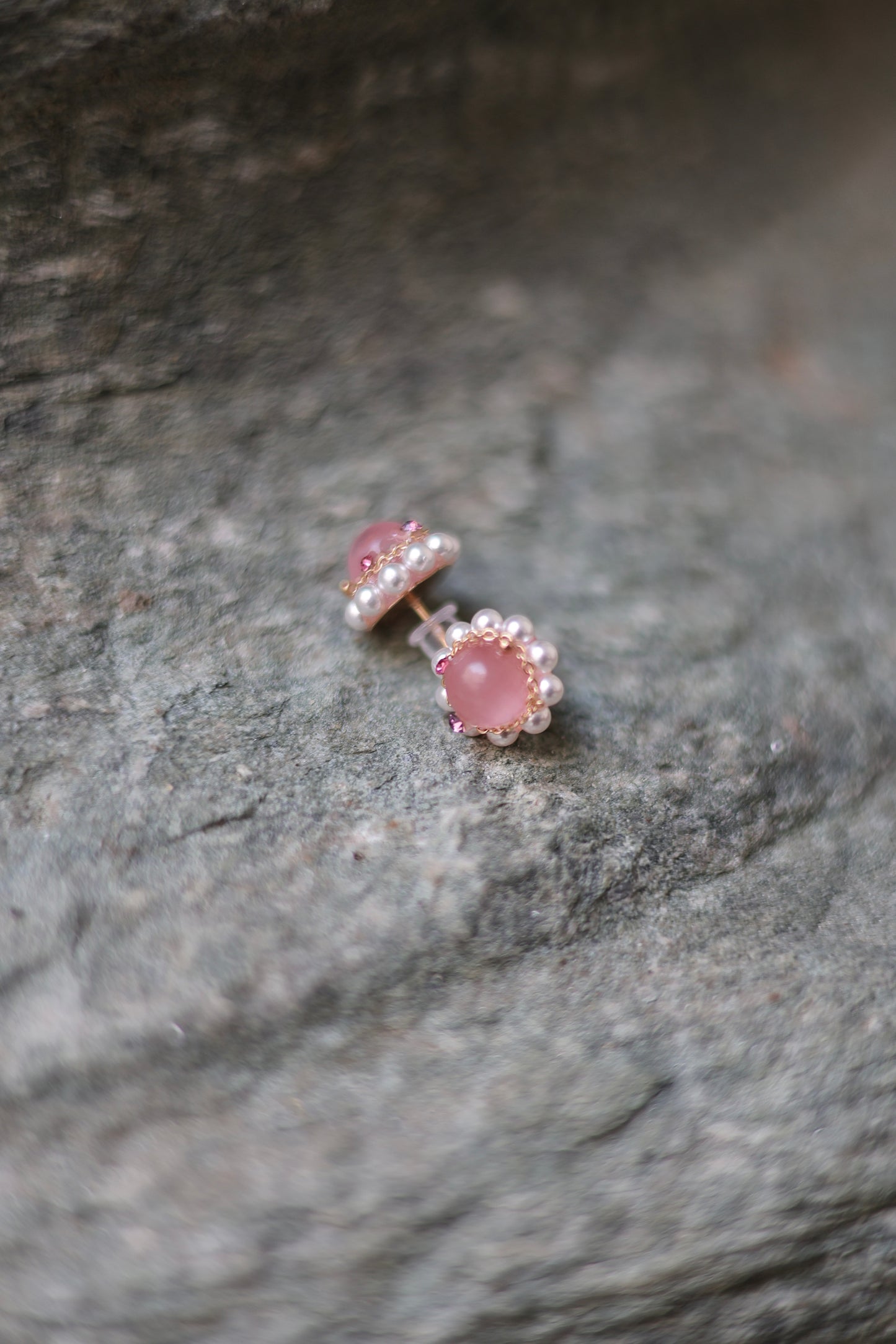 Petite Rosée · Blush Pearl Stud Earrings