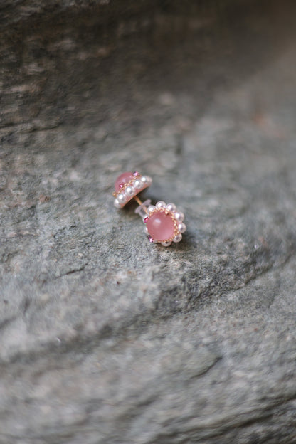 Petite Rosée · Blush Pearl Stud Earrings