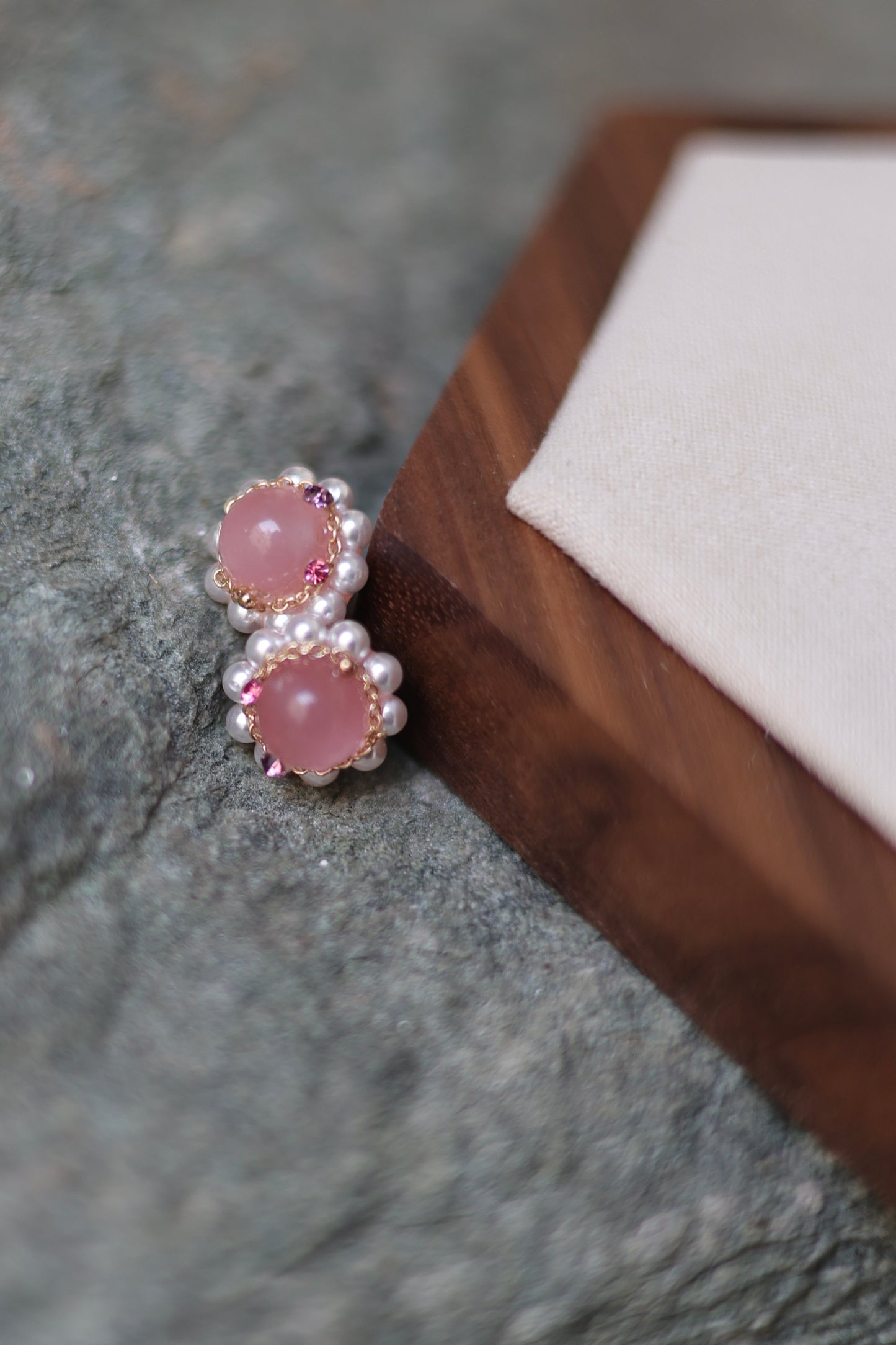 Petite Rosée · Blush Pearl Stud Earrings