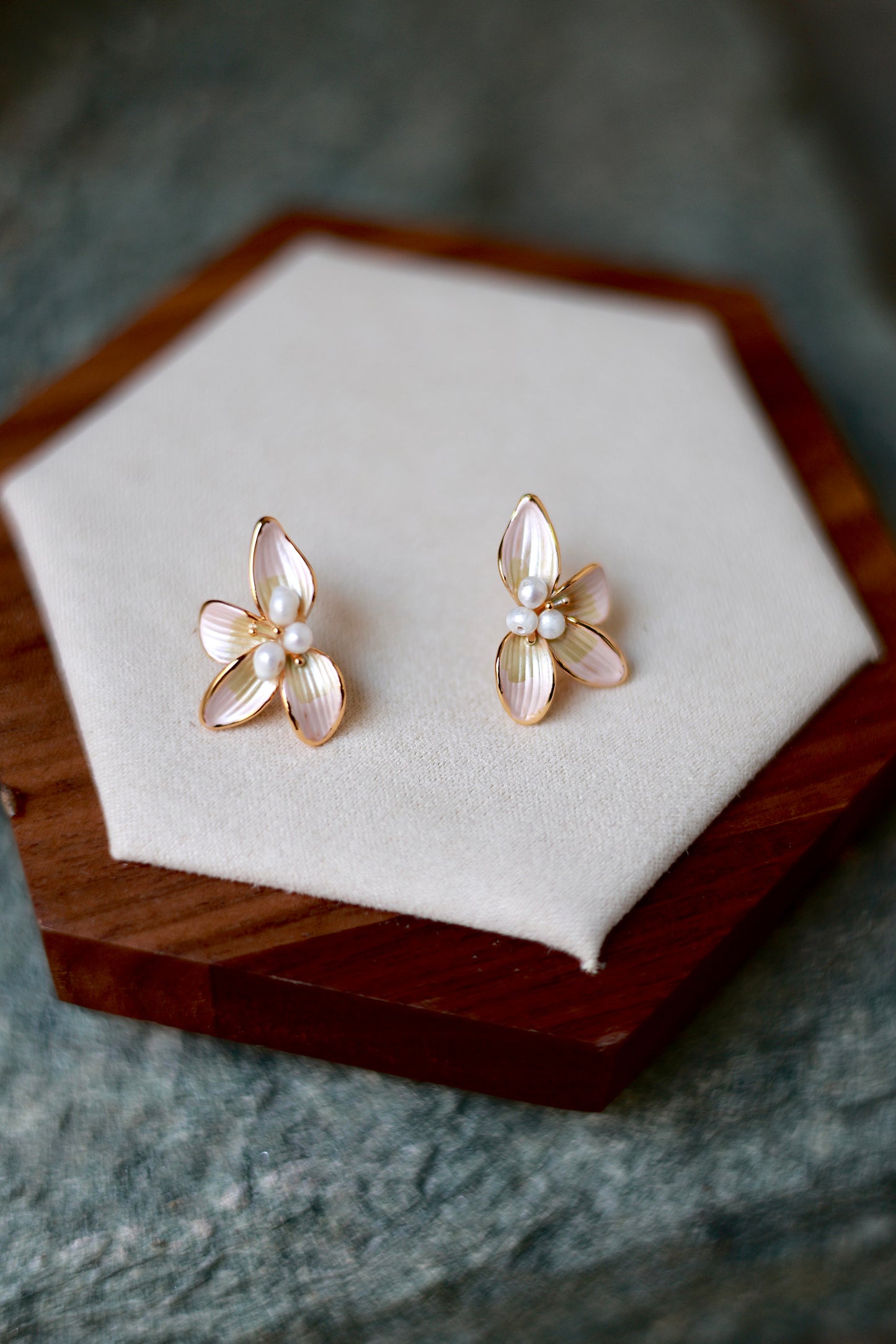 Pearl Petal Earrings – Elegant Floral Design