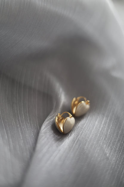 Ivory heart hoop earrings detail shot
