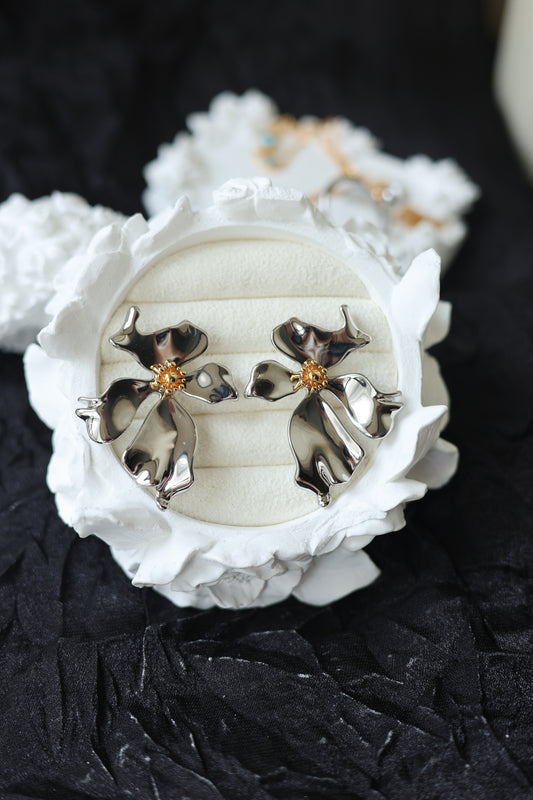 Lumière Bloom Earrings