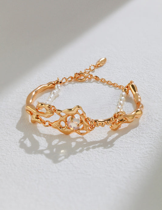 Flowing Heart Bangle