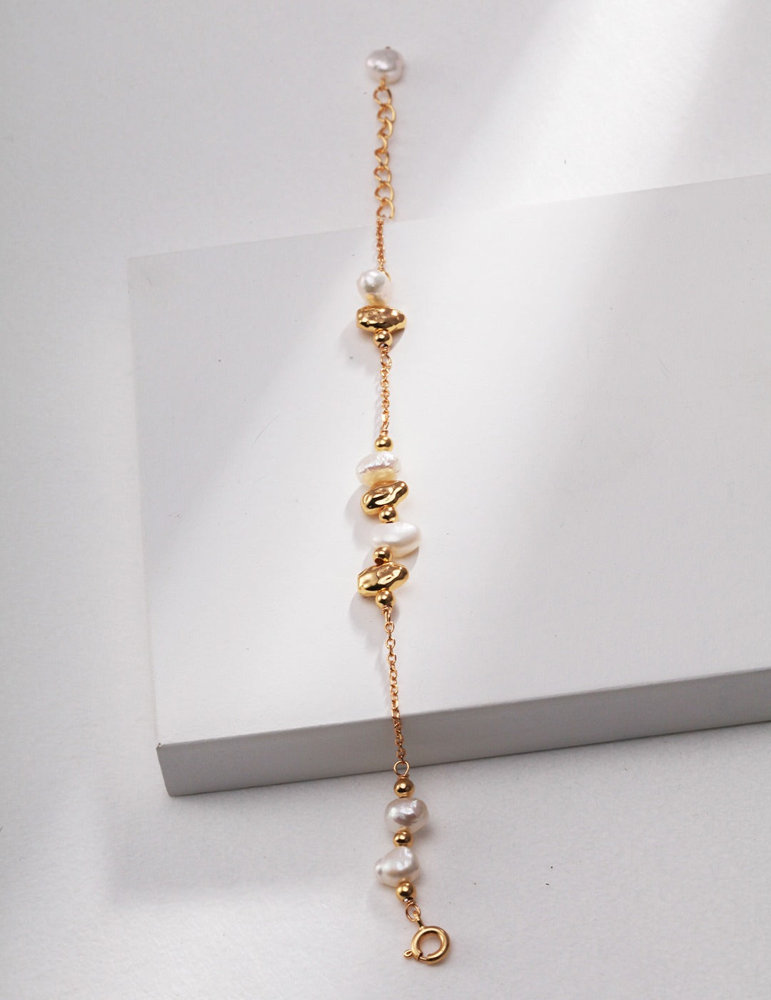 Pearl Gold Ball Bracelet