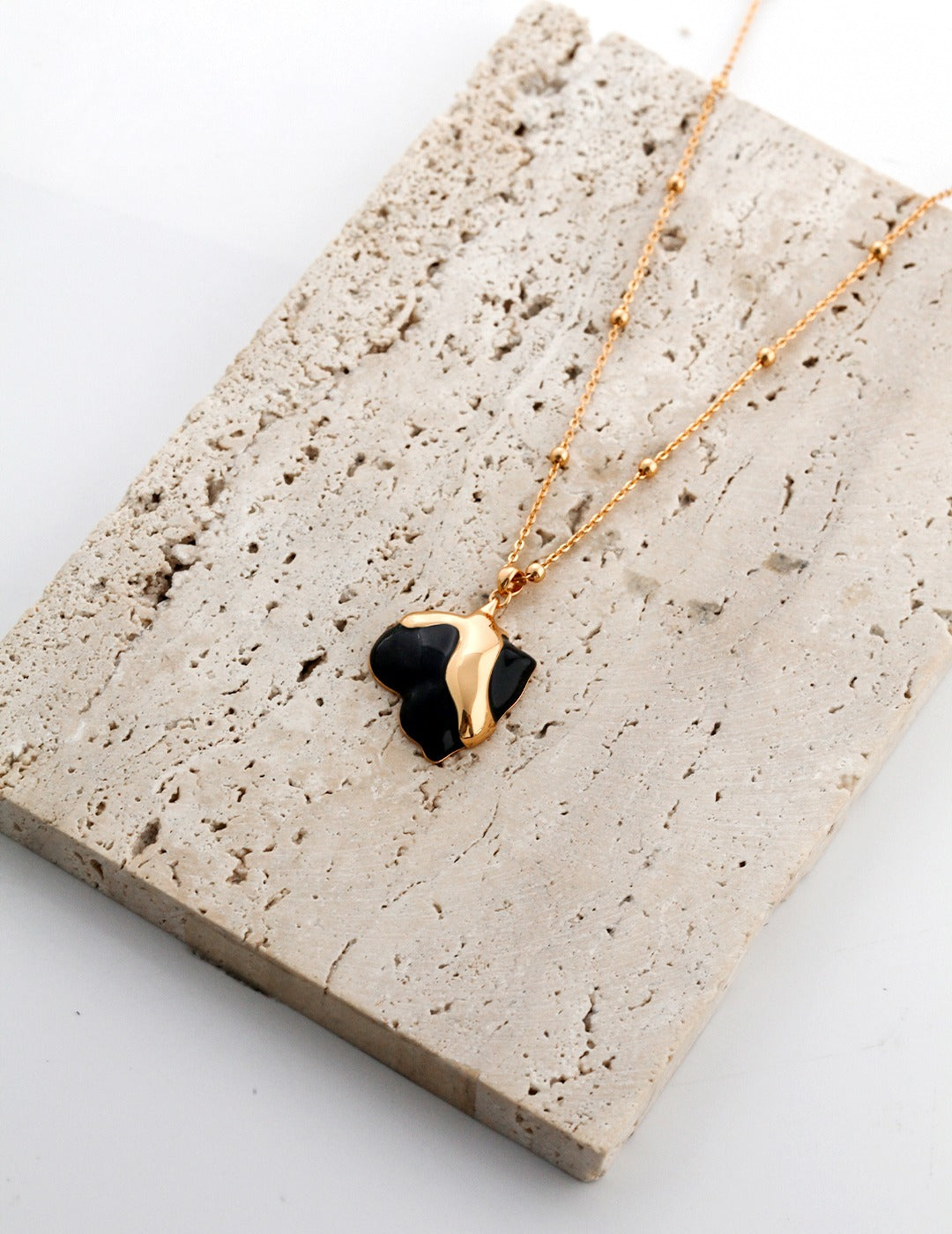 Flowing Heart Necklace